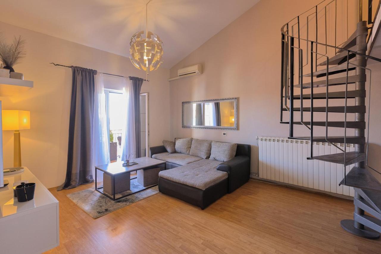 Apartment Rizzi Pula Zewnętrze zdjęcie