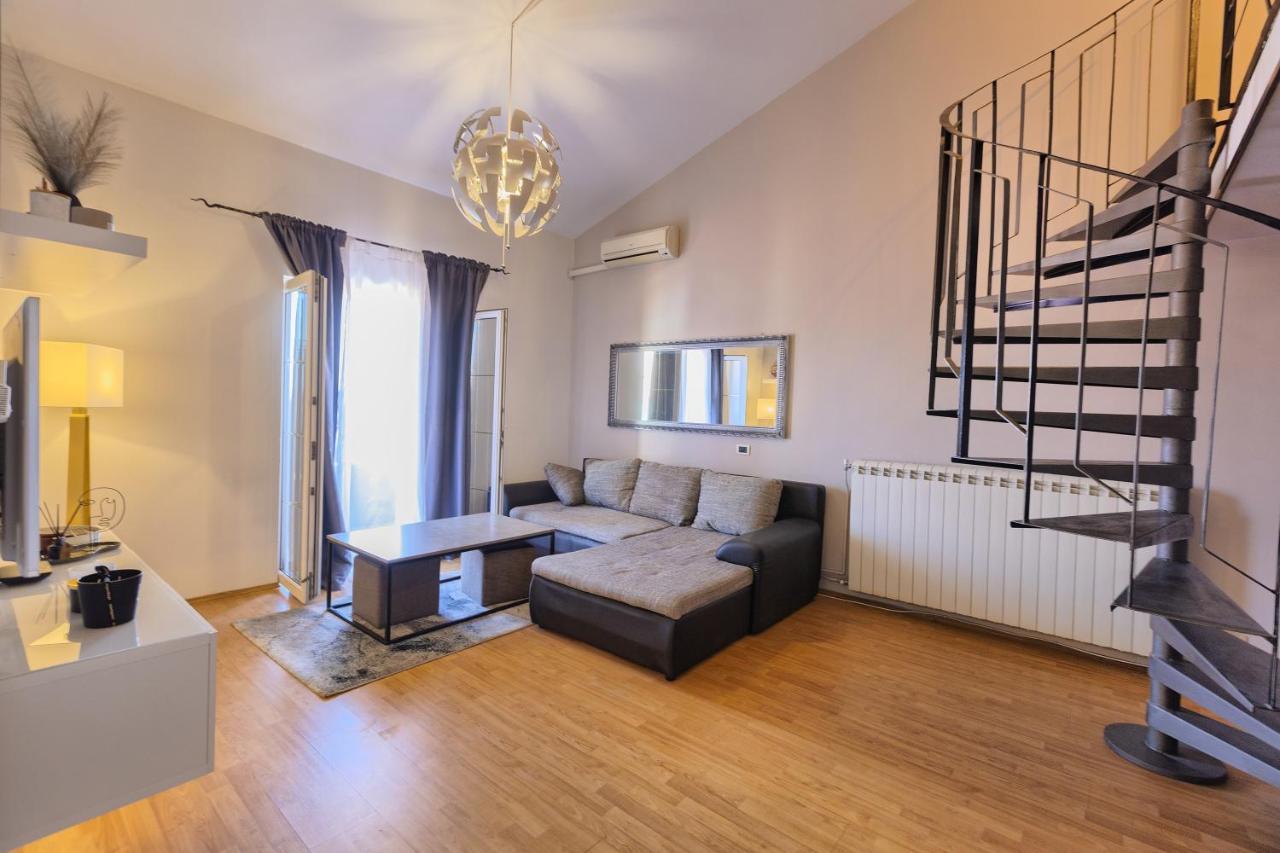 Apartment Rizzi Pula Zewnętrze zdjęcie
